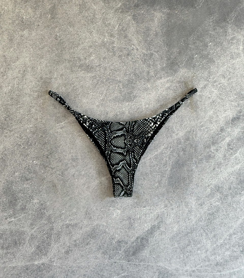 IRIS BOTTOM black snake skin  1