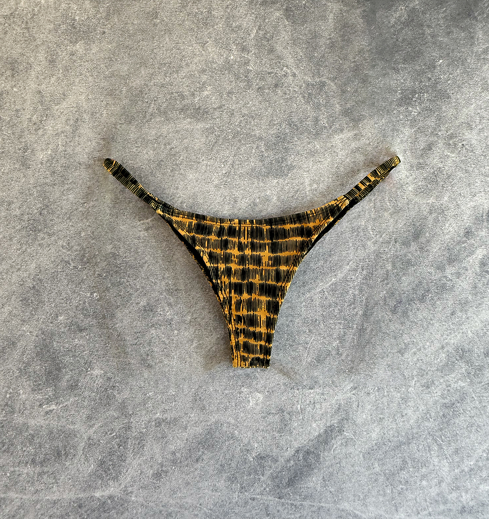 IRIS BOTTOM mustard chinese ink 1