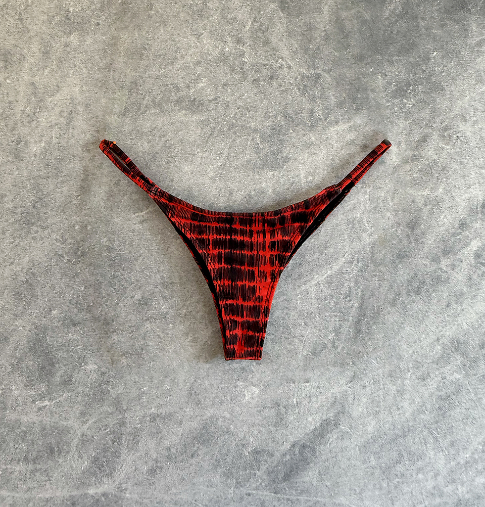 IRIS BOTTOM red chinese ink  1