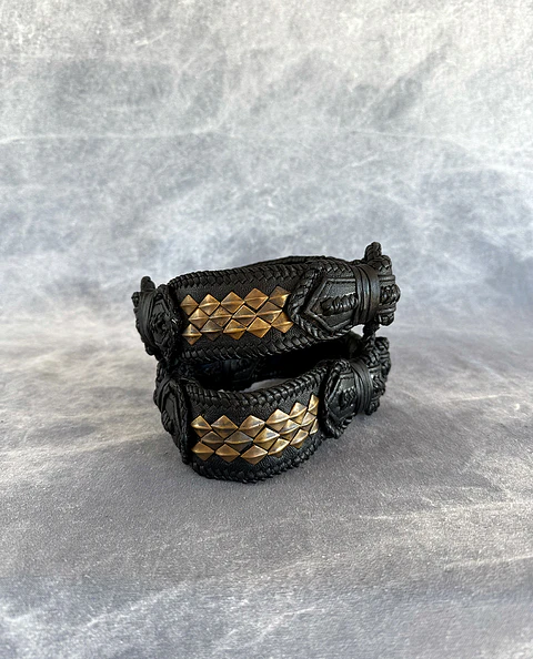 SHEA BOOT CUFFS black | brass