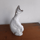 Porcelana oso polar rugiendo 3