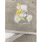 Conjunto de toalha com capuz bordado e luva de banho para bebé 2