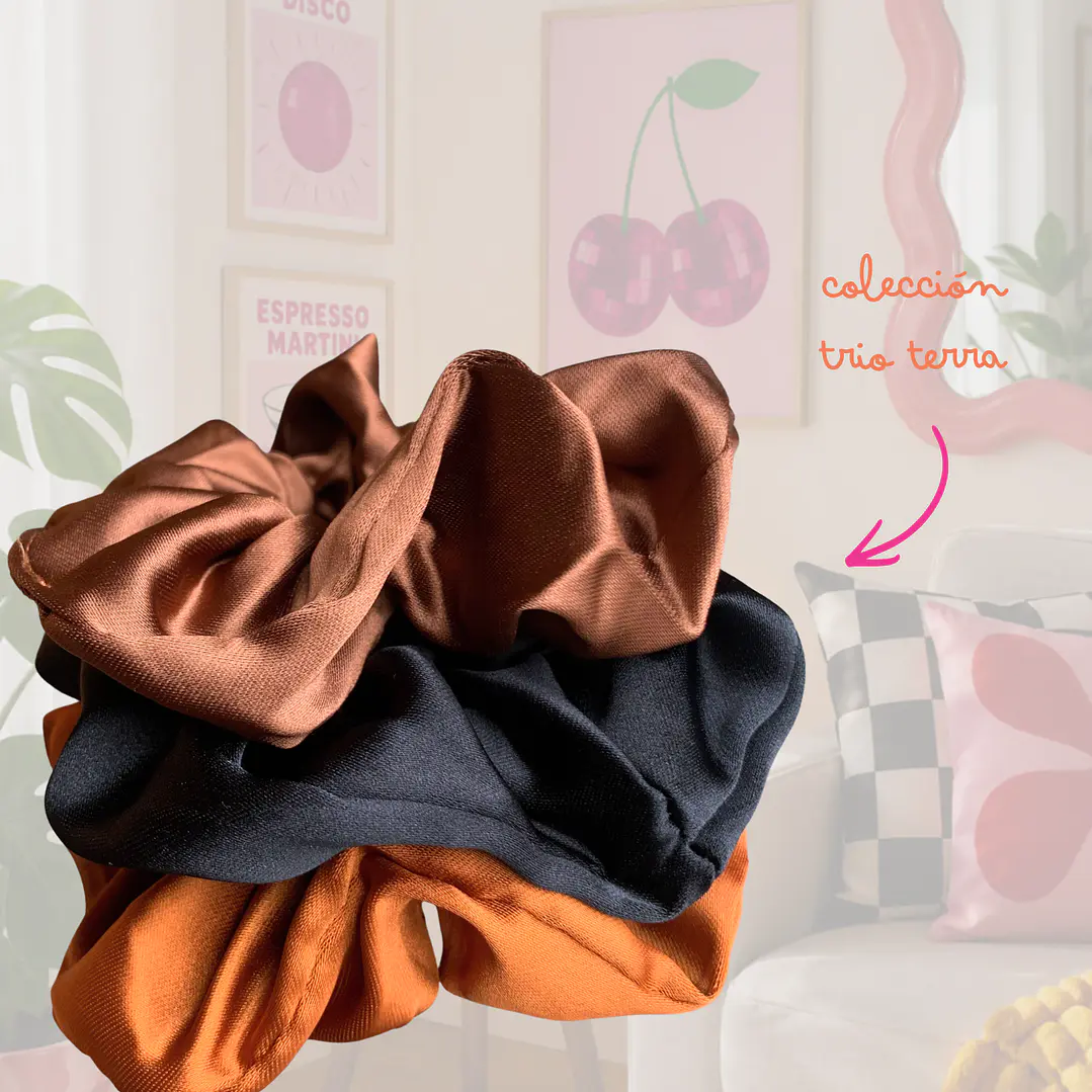 TRIO SCRUNCHIES SATINADOS OSCUROS 2