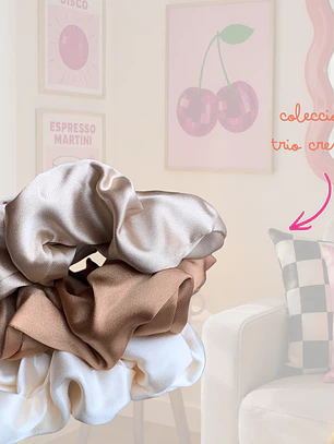 TRIO SCRUNCHIES SATINADOS CLAROS 