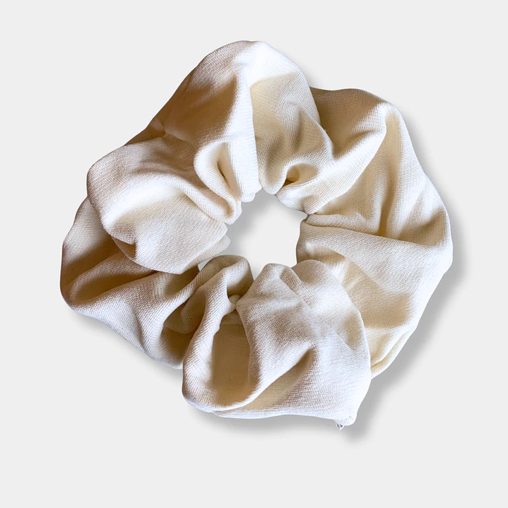 SCRUNCHIE BASICO CREMA 1