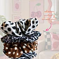 SCRUNCHIE CAFÉ LEOPARDO NEGRO  - Miniatura 2