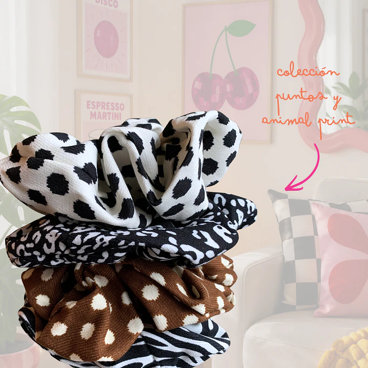 SCRUNCHIE NEGRO LEOPARDO BLANCO  2