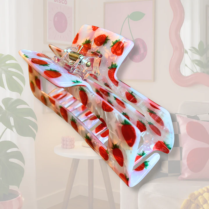 PINCHE RECTANGULAR ACRILICO FRUTILLAS 3