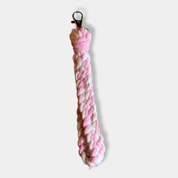 LLAVERO MACRAME GRUESO ROSA BLANCO 1