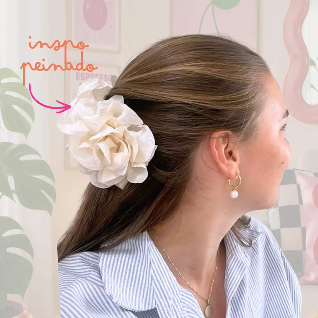 PINCHES FLOR TELA BLANCO  4