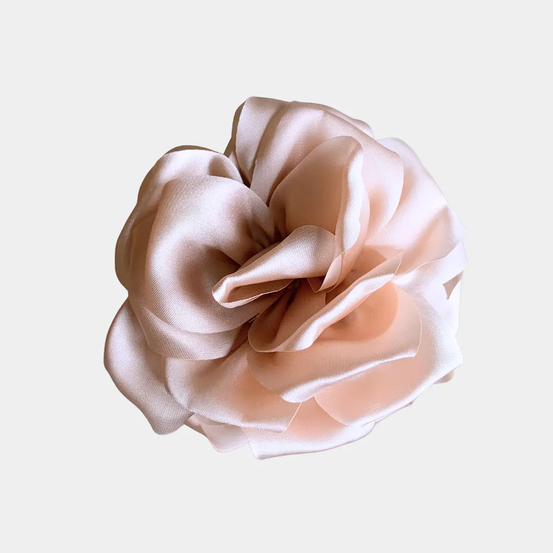 PINCHES FLOR TELA CREMA  1