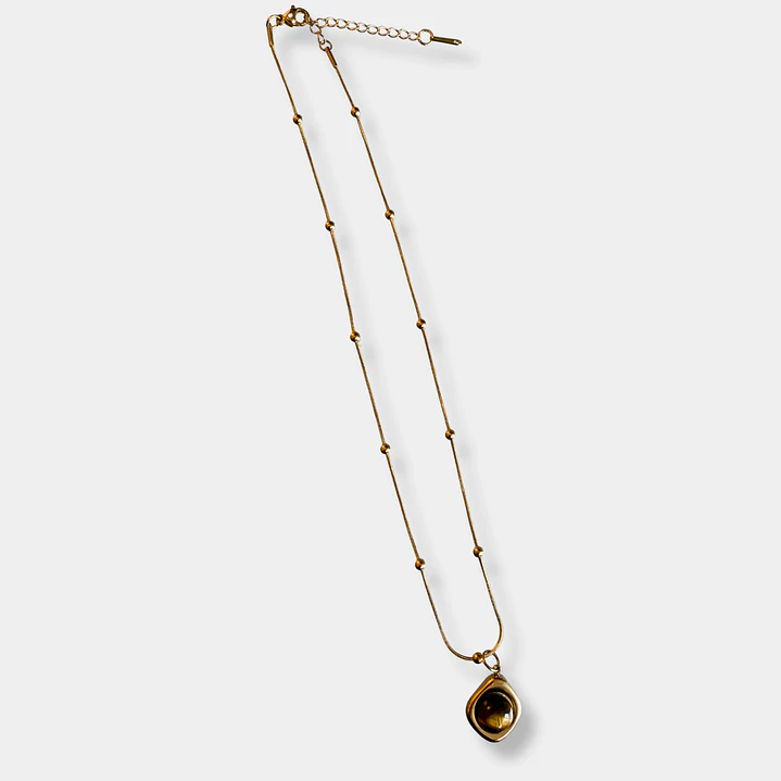 COLLAR CADENA FINA CON OJO TIGRE 1