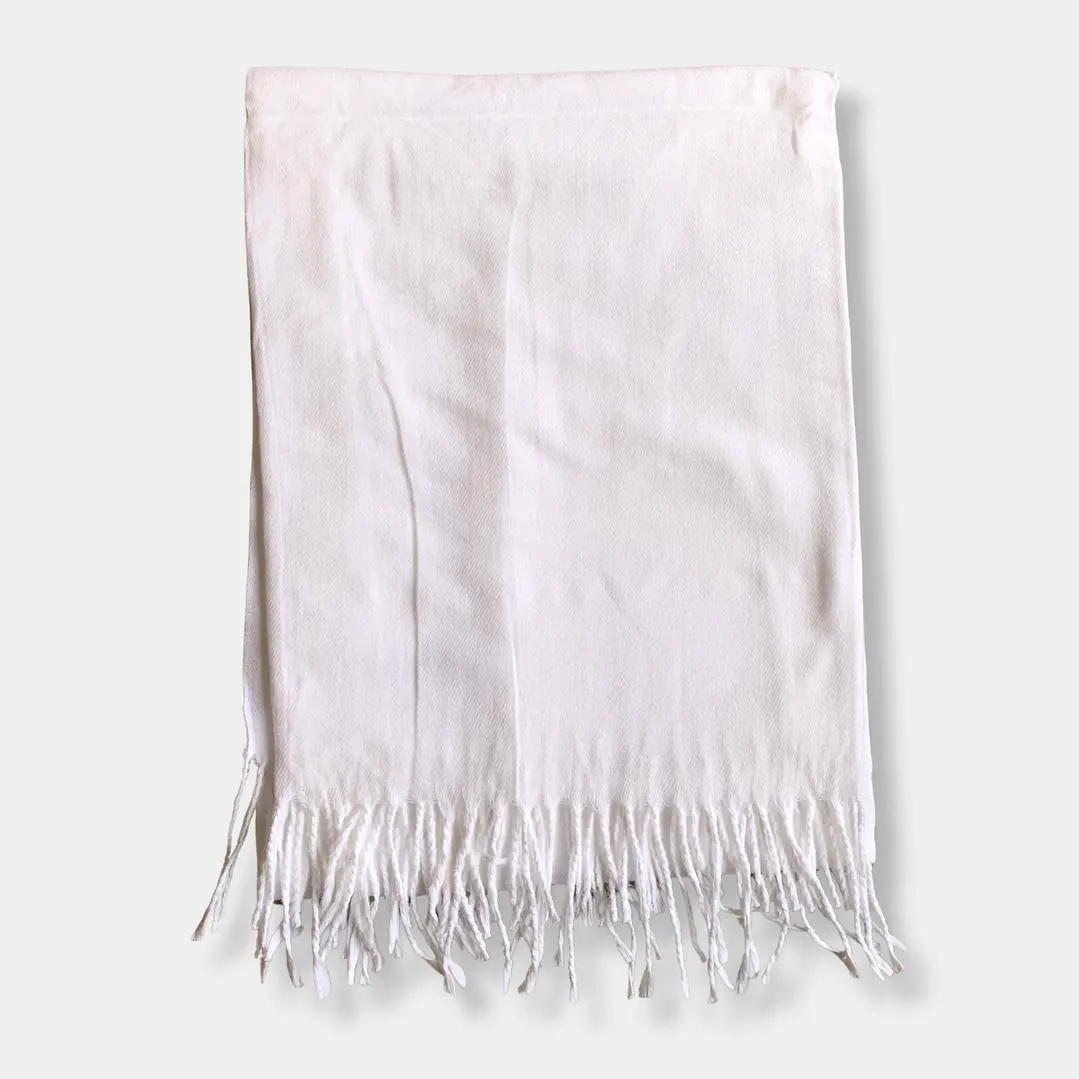 BUFANDA LISA BLANCA 1