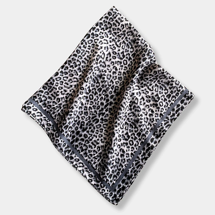 PAÑUELO LEOPARDO NEGRO  1
