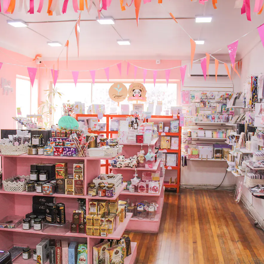 sector papelería, snacks, deco, etc