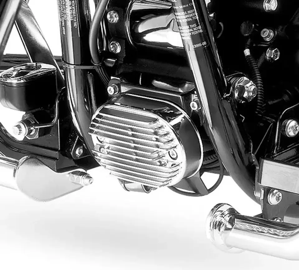 Harley-davidson Softail 2011-17 Chrome Voltage Regulator 2