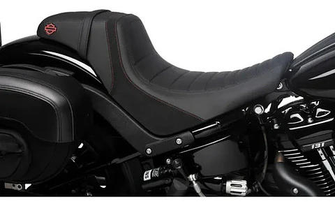 Harley-davidson Switchback Seat Red Stitch 52000786