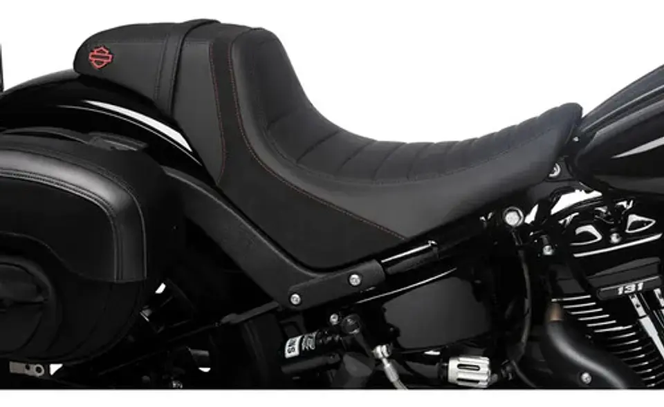 Harley-davidson Switchback Seat Red Stitch 52000786 1