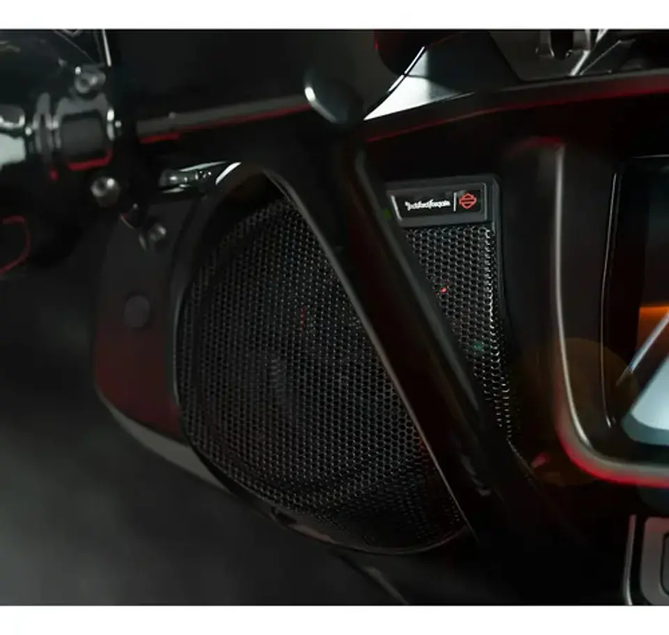 Harley-davidson Street Glide Audio Rockford Fosgate Stage 3 3