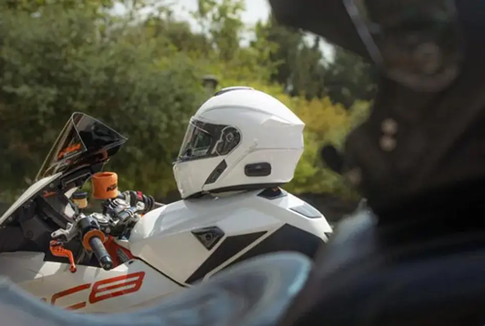 Sena Outrush R Helmet Bluetooth Modular 12