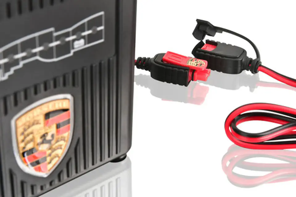 Porsche Classic Battery Charger 4