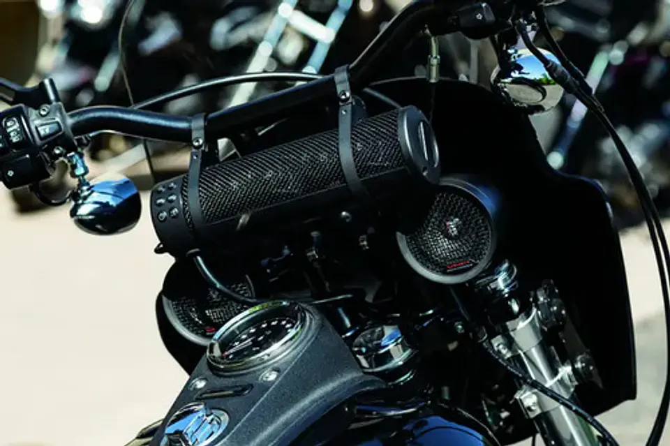 Kuryakyn Road Thunder Plus Sound Bars 2720 4