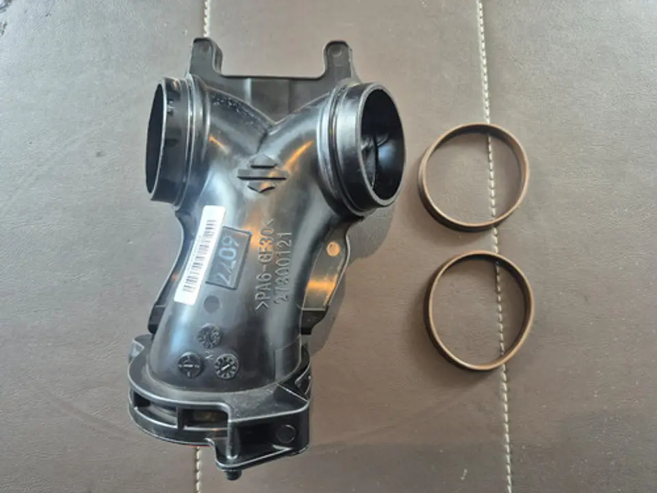 Harley-davidson 27200016a Manifold 8