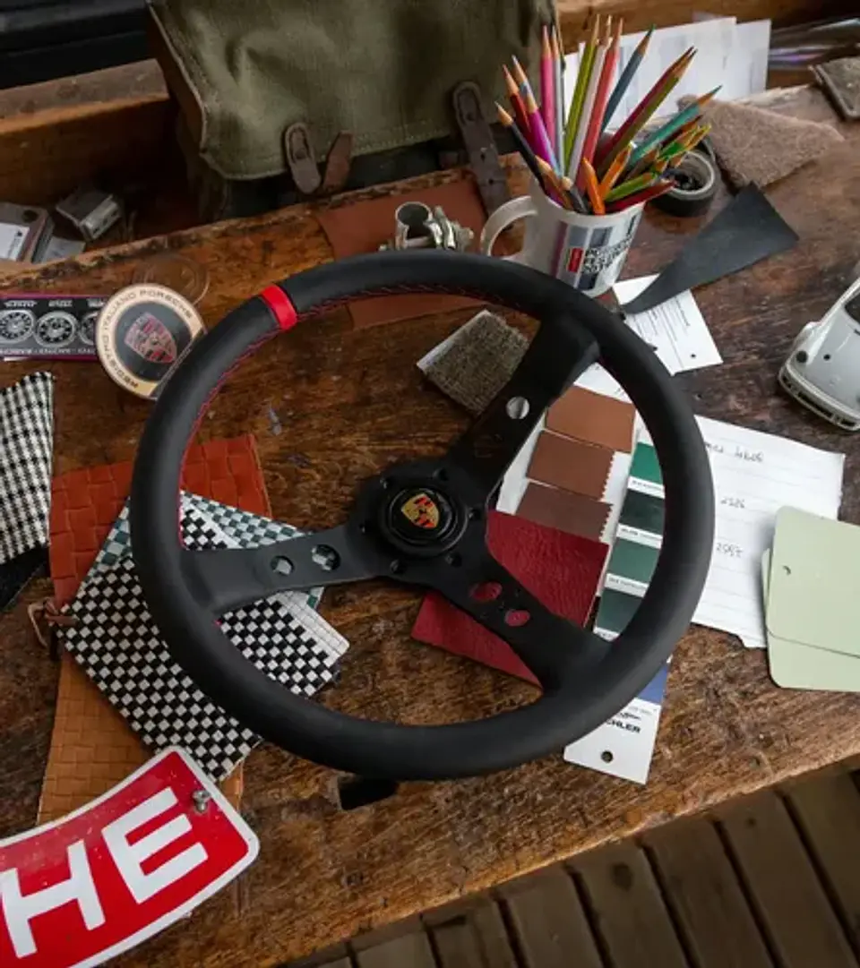 Porsche Sports Steering Wheel Leather Red + Hub Install Kit 9
