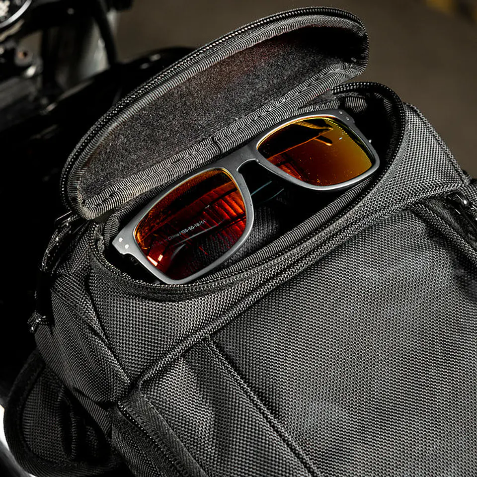 Biltwell EXFIL-9 Tank Bag 11