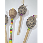 Maraca Tallada Pequeña 3