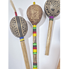 Maraca Tallada Pequeña 4