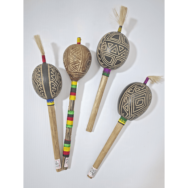 Maraca Tallada Pequeña 1
