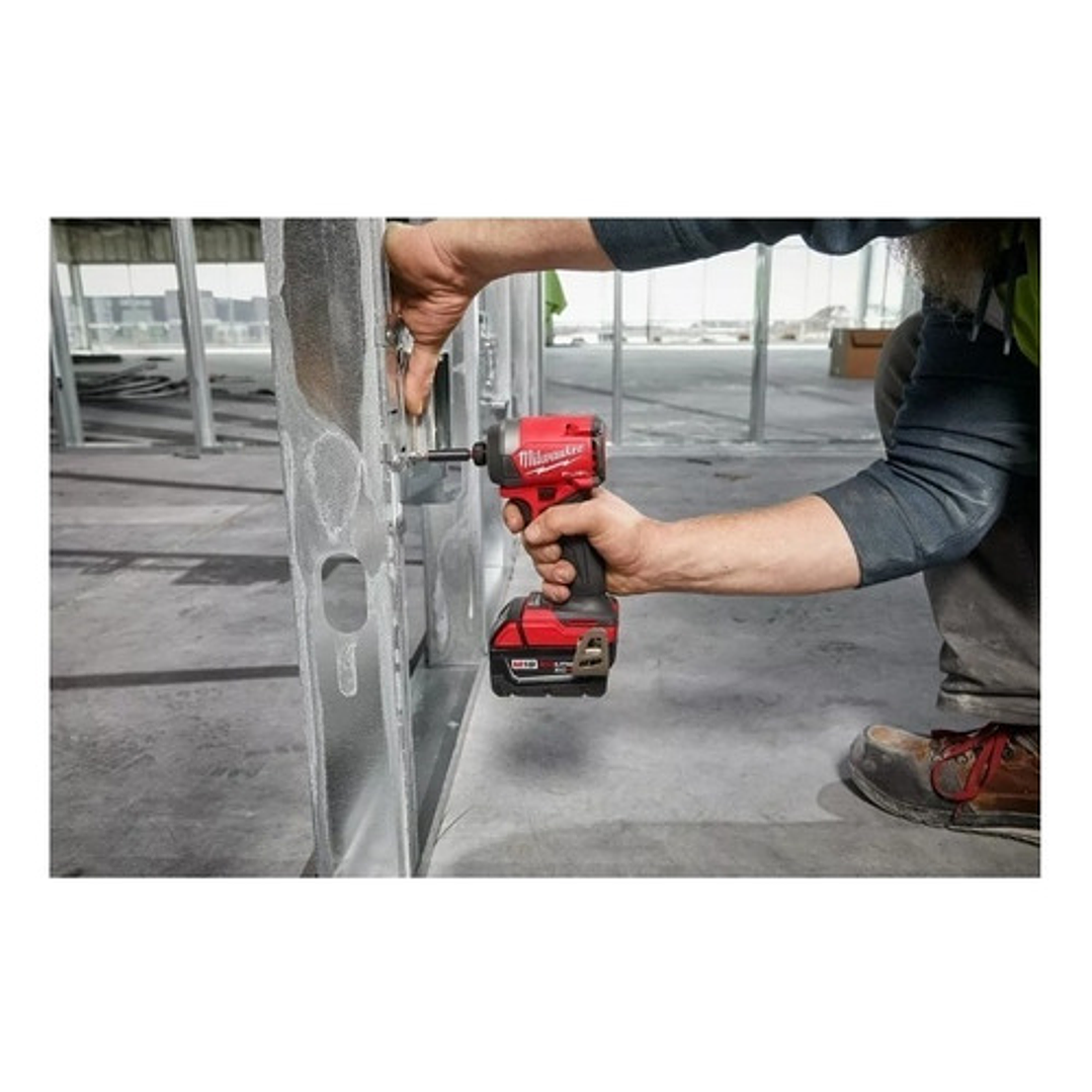 Atornillador De Impacto Hexagonal M18 Fuel De 1/4  Milwaukee 2953-20 Color Rojo 8