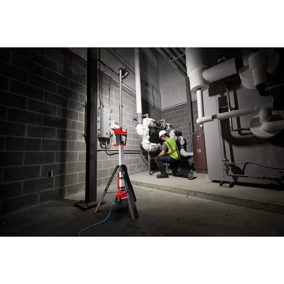 Foco Led Tripode Inalambrico Milwaukee 2131-20 3