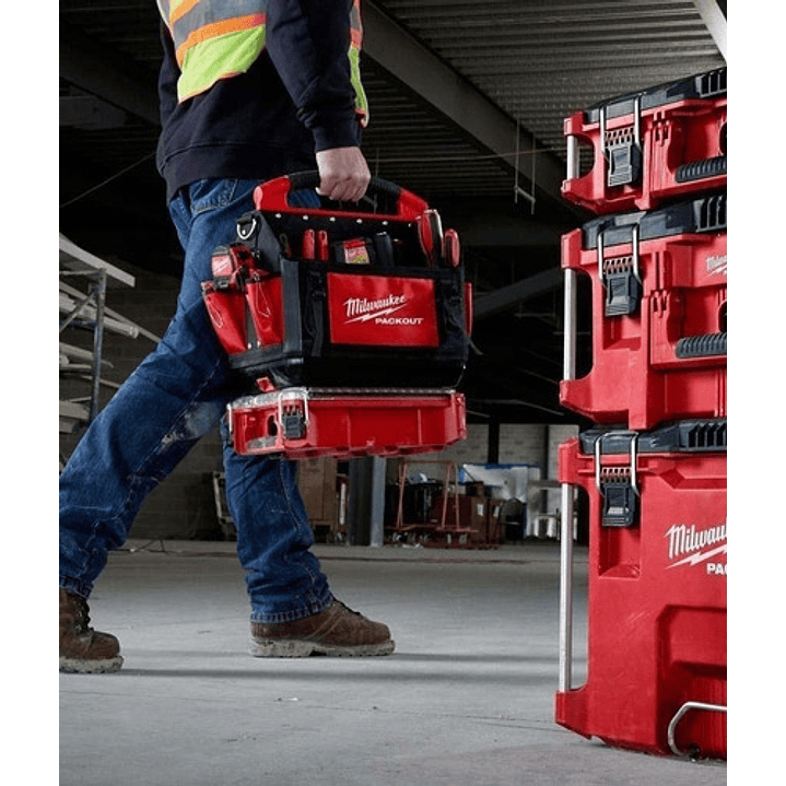 Bolso Packout Abierto 381mm Milwaukee 48-22-8315 Color Rojo 5