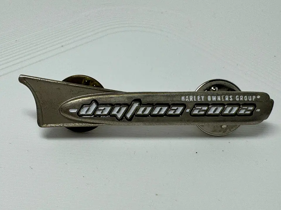PIN HOG DAYTONA 2002 1