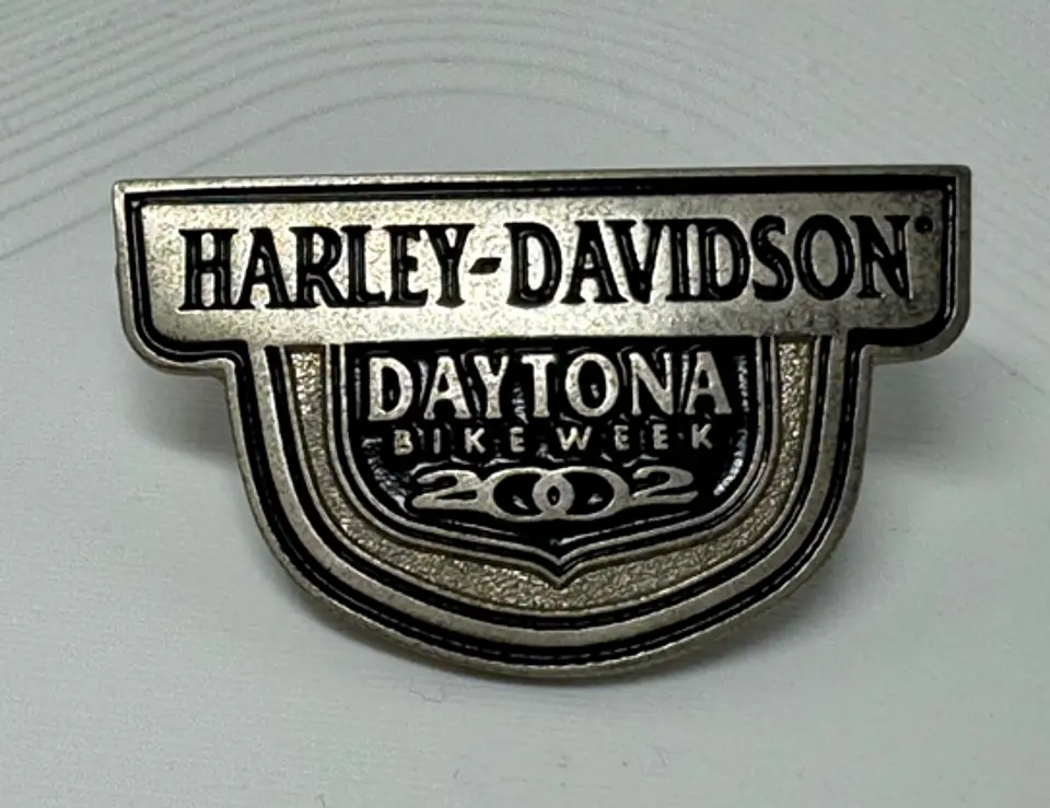 PIN DAYTONA 2002 H-D 1