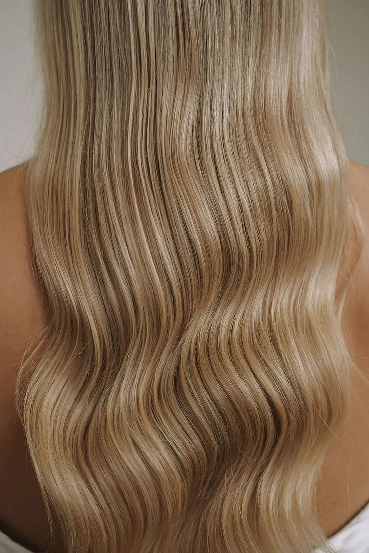 CABELLO + SANO Y LARGO