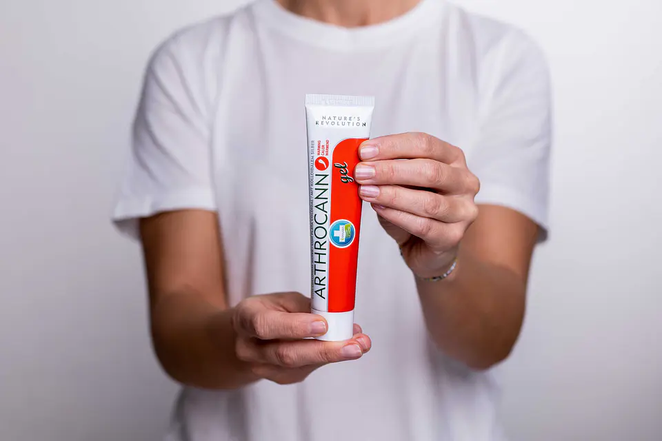 Arthrocann Gel efeito quente para dor75ml 2