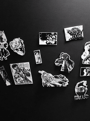 Set de stickers Berserk x 12 unidades serigrafía. 
