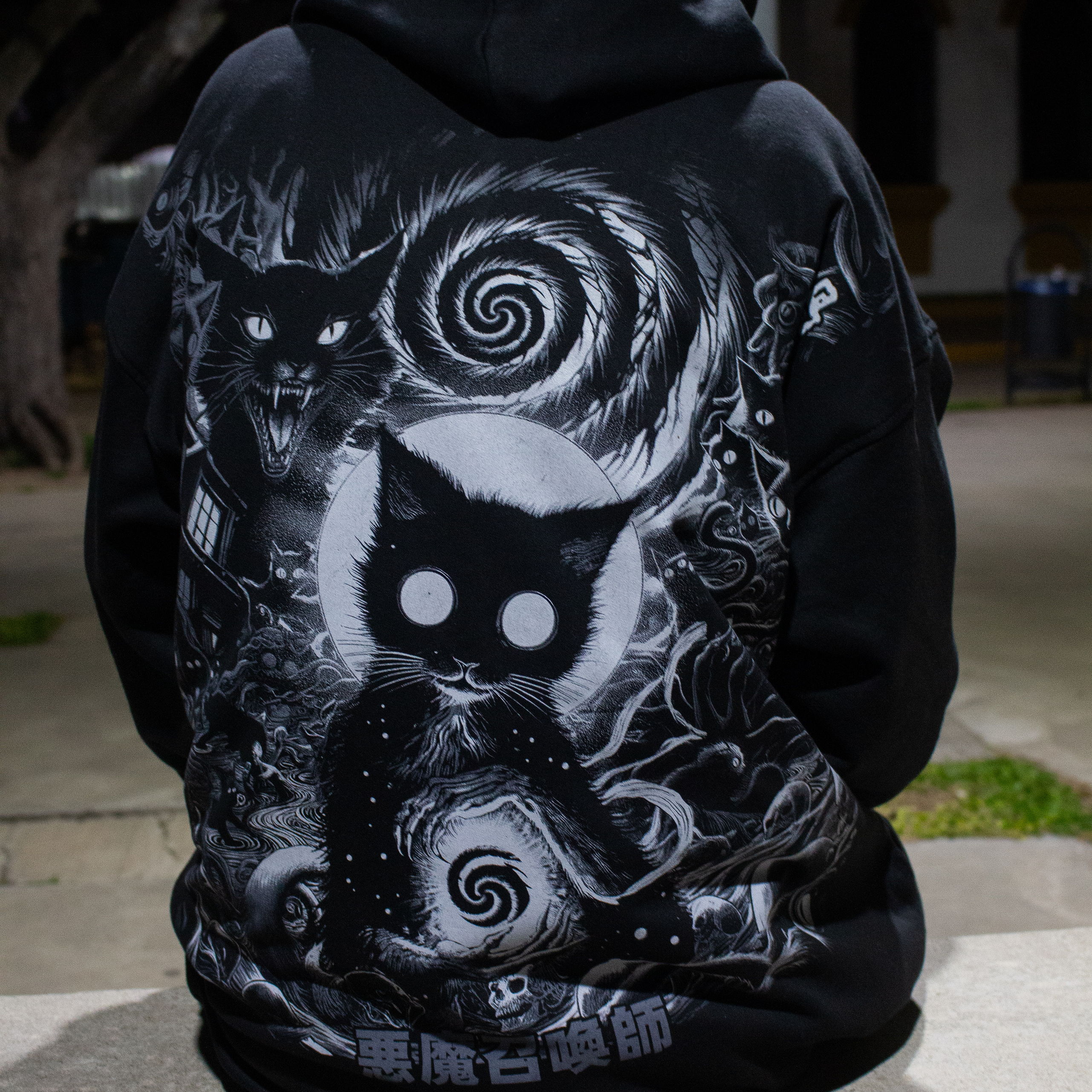 Buzo Oversize Premium Uzumaki Devil Summoner 2