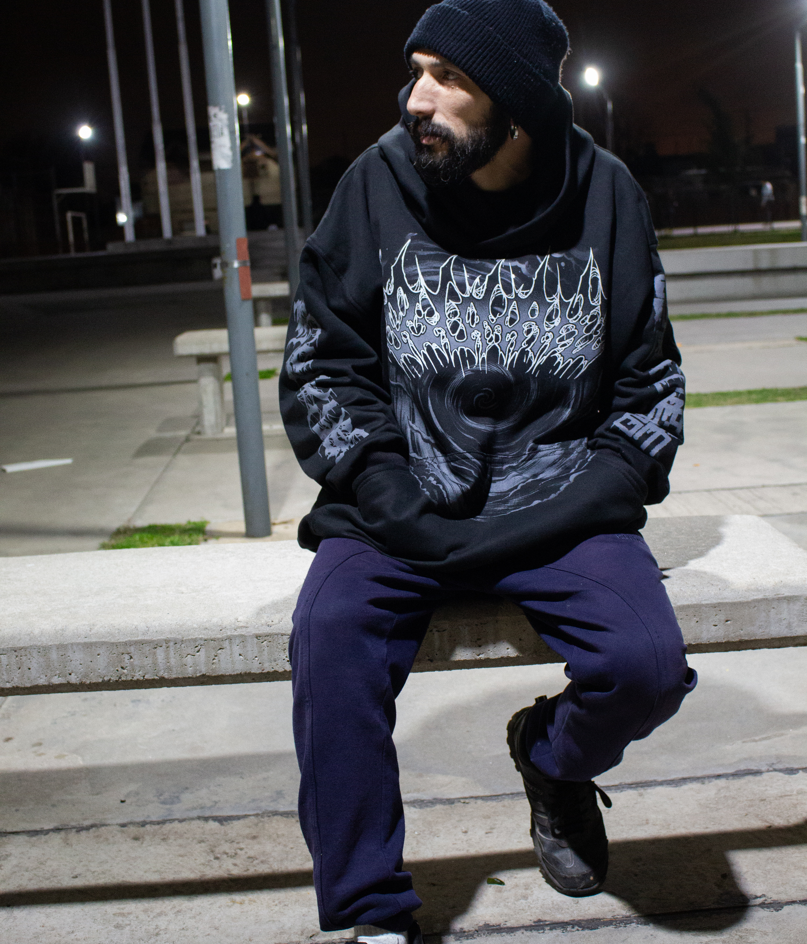 Buzo Oversize Premium Uzumaki Devil Summoner 4