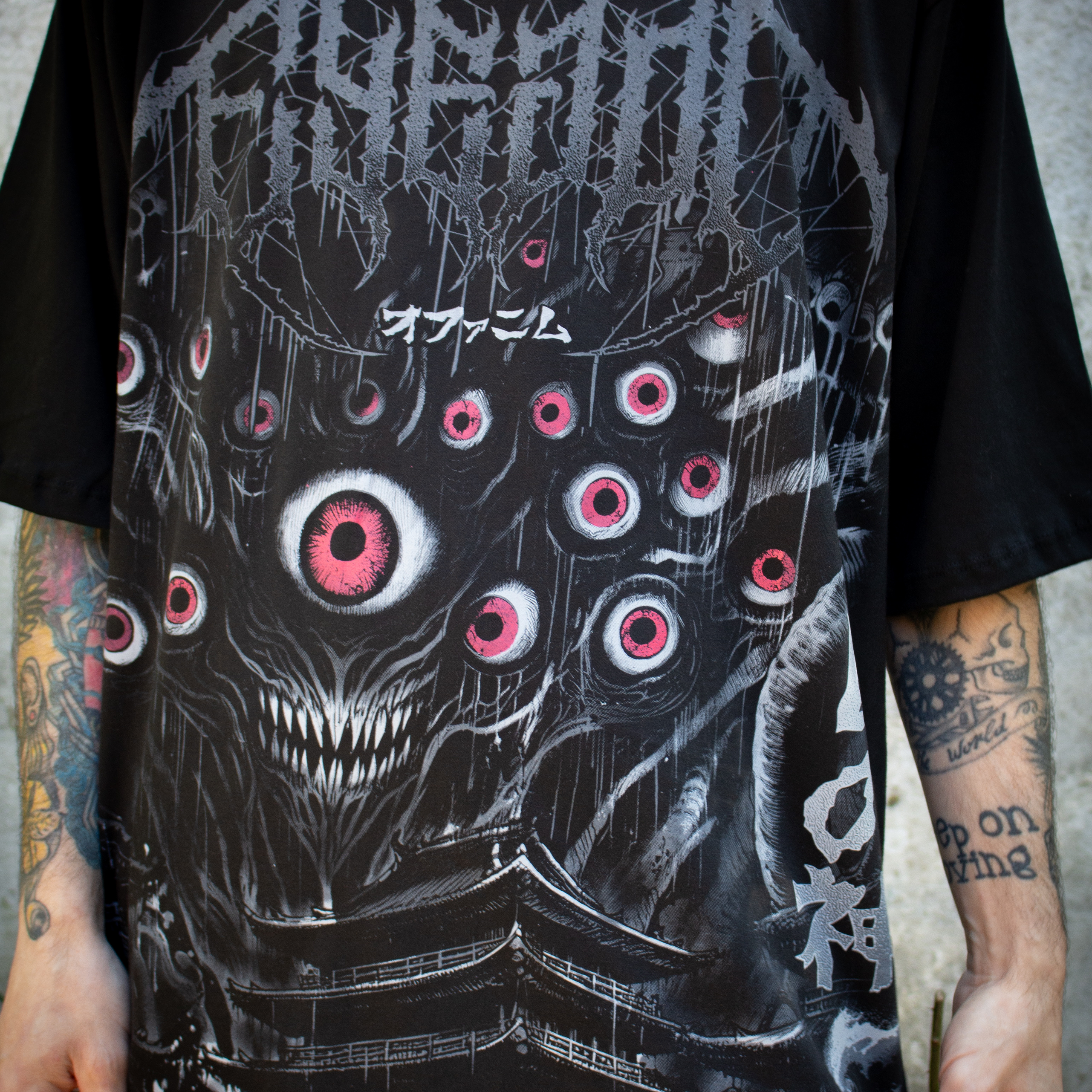 Remera Oversize Ophanim Kaiju 5