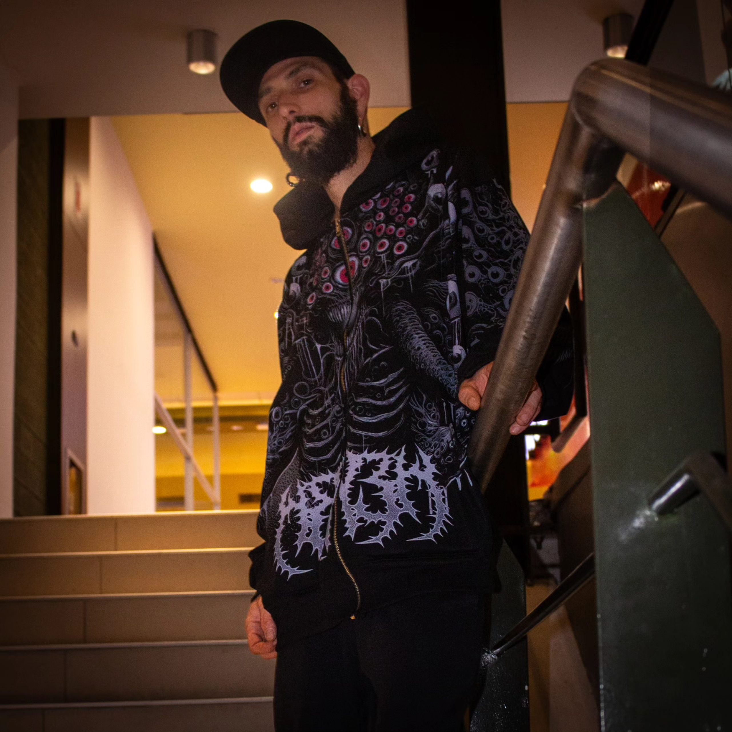 Jacket Ophanim Kaiju Oversize. 11