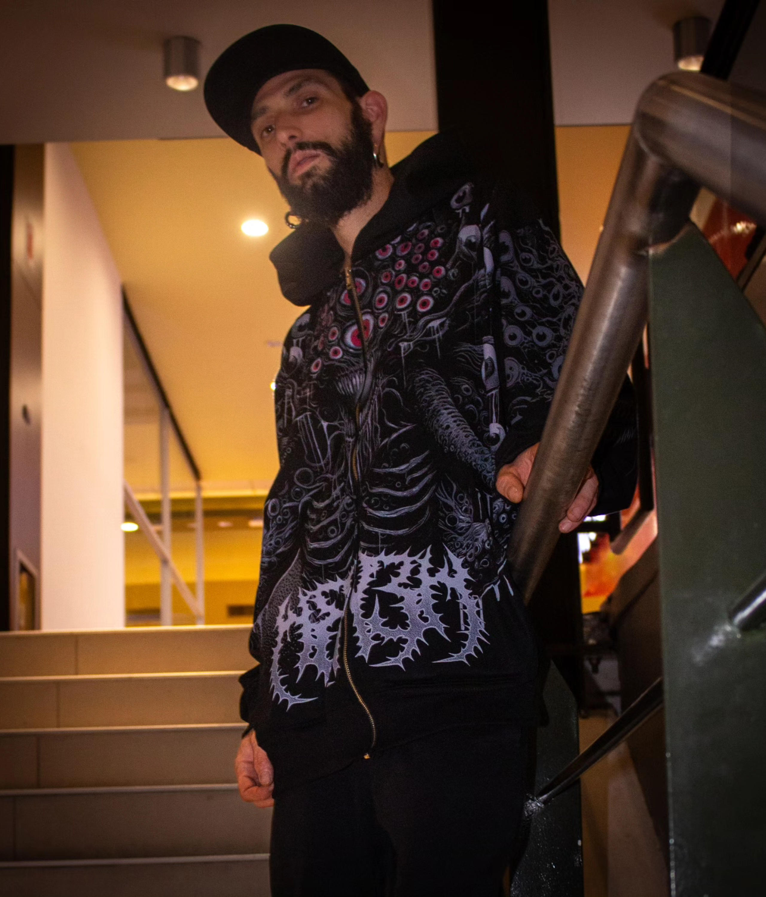 Jacket Ophanim Kaiju Oversize. 11