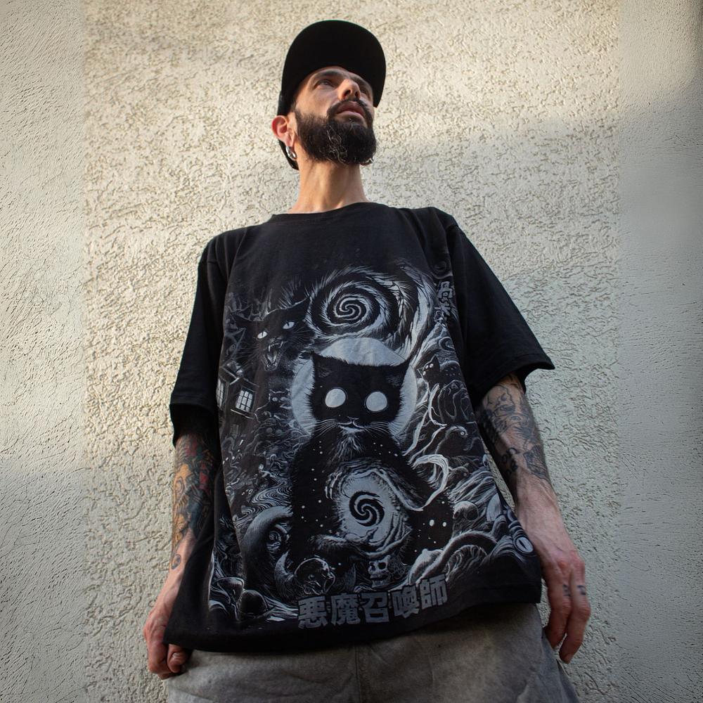 Remera Oversize Uzumaki