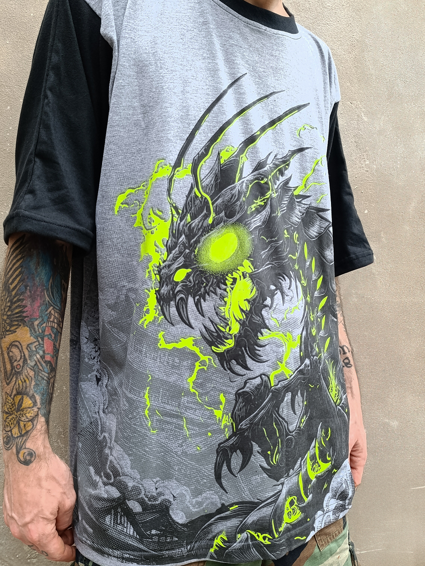 Remera Oversize Premiun Empress Mantis 4