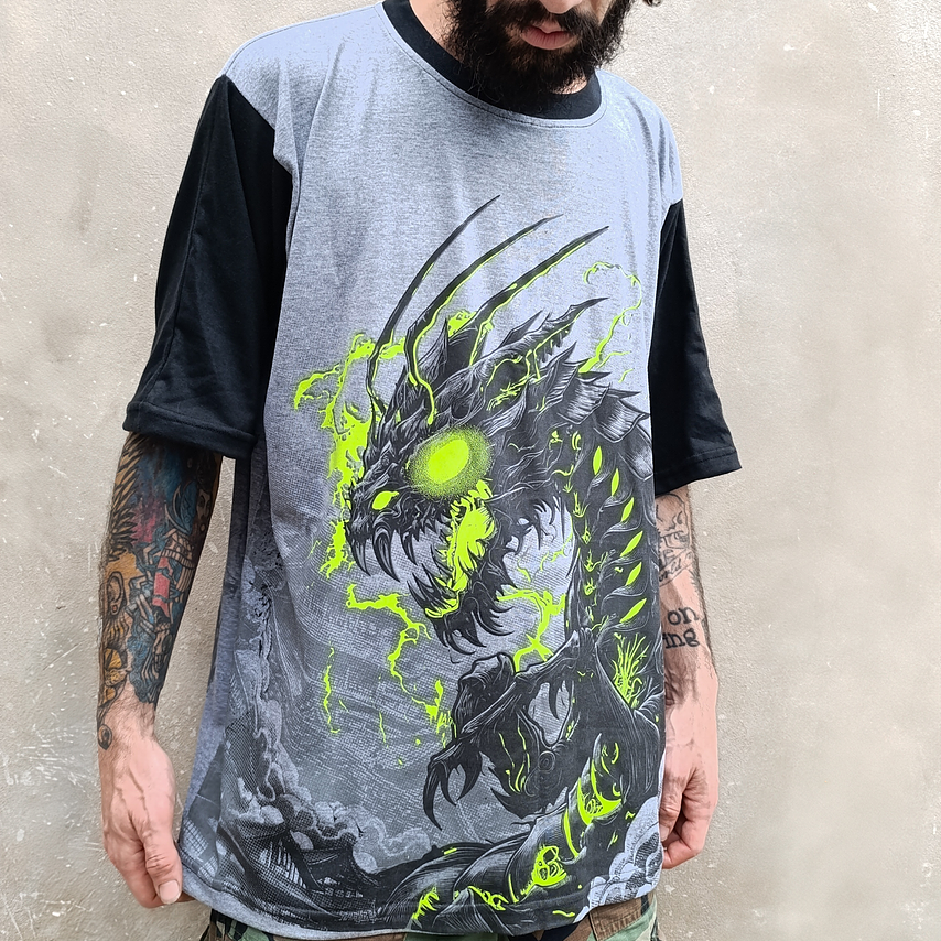 Remera Oversize Premiun Empress Mantis 5