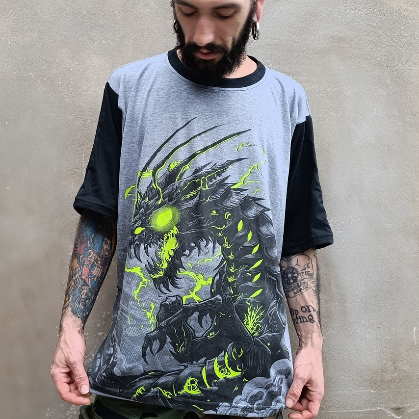 Remera Oversize Premiun Empress Mantis 6