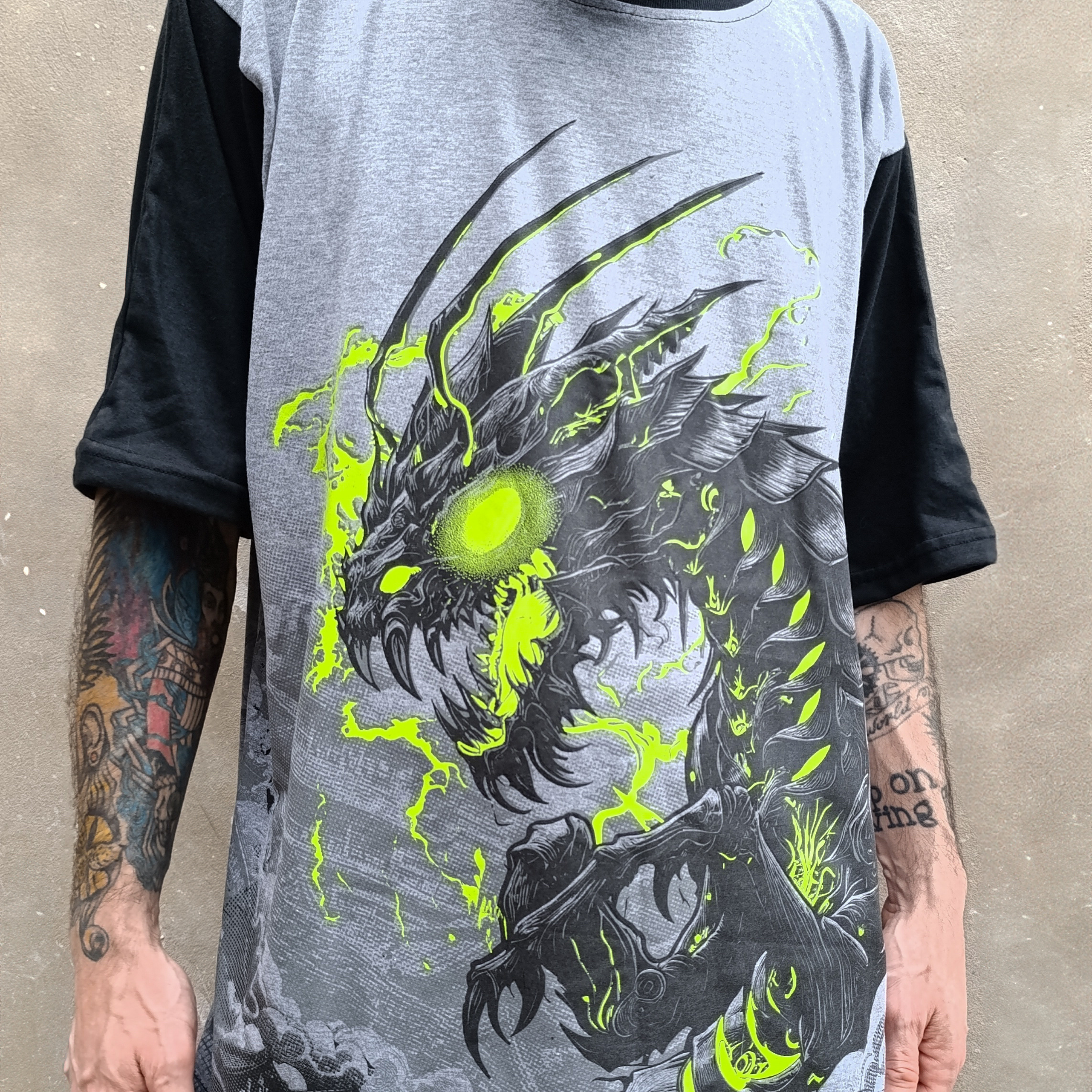 Remera Oversize Premiun Empress Mantis 8